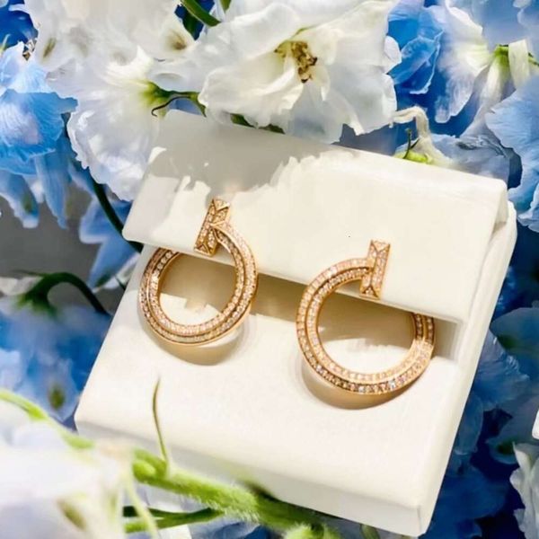 Version haute V-Gold T Home Diamond T1 pour les femmes Rose Gold Light Fashion Full Sky Star Round Moucles d'oreilles