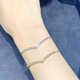 High Version V Jinshangjia Paris Bracelet de diamant Full Diamond Angel, populaire sur Internet, le même mannequin