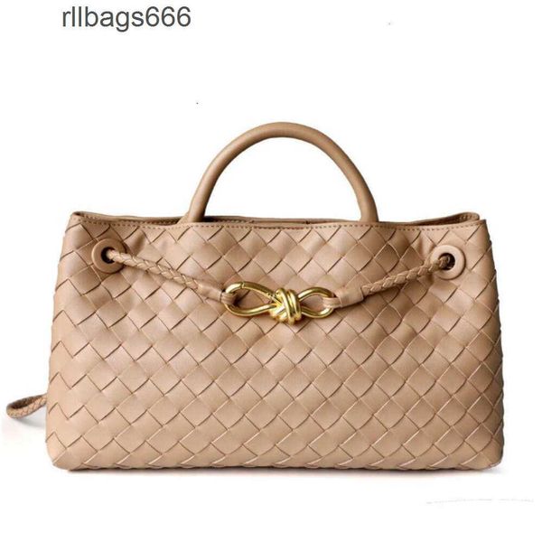 Couche d'épaule en cuir à main de sac à main de luxe à haute boucle Venetas Totes Classic Rope Top Designer 29cm One ANDIAMO Sacs Womens Metal Bottegs Sac Cowhide VCSG