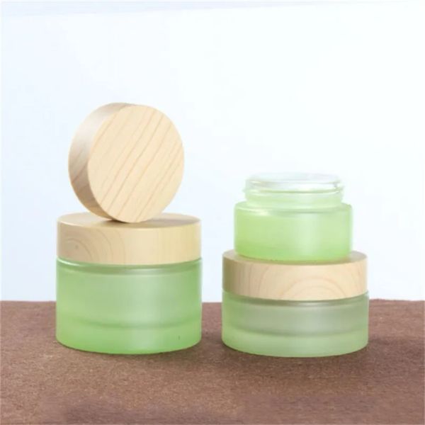 Bouteille en verre vert givré haut de gamme Pot de crème Lotion en vaporisateur Flacons à pompe Récipient cosmétique 20 ml 30 ml 40 ml 60 ml 80 ml 100 ml 120 ml avec couvercles en bois imités