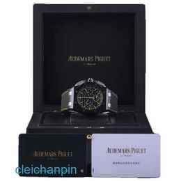 Highend AP Wrist Watch Royal Oak Offshore Series 26420ce Plaque noire Jaune d'aiguille Stripe Gravure Automatique mécanique Homme montres plaque 43 mm Complete