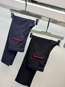 Pantalon de créateur de marque Highend Pantalon de matériau extensible de haute qualité Pantalon décontracté printemps et d'été Nouveau pantalon pour hommes de luxe