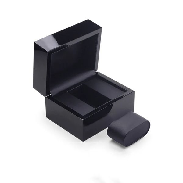 Highend Custom Watch Box Pu Leather intérieur spécial en bois lisse surface show bijourie cadeau pour hommes et femmes 240415