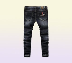 Haut de gamme Men039s denim jeans pieds pantalon coupe slim automne décontracté stretch allmatch broderie petite abeille adolescents crayon 2111105316144