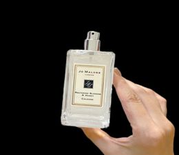 100 ml de la plus haute qualité Cologne Femmes Perfume anglaise PEUR FREESIA PRAUTNE BLUE BLUE BLUE FLORAL PRAUTRANCES VERT DEVRAIS