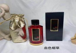 Réructeur d'air de la plus haute qualité Perfume unisexe 120 ml Cedrat Boise Pearlpurple FlowersGold Intensive Aoudvelvet VanilLaroses 5098026