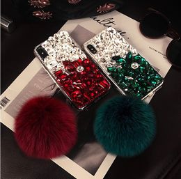 Étuis de téléphone portable de haute qualité Bling Crystal Diamond Fox Fur Ball Pendentif Couverture pour Iphone 11/12 Pro XS Max XR X 8 7 6S Plus Samsung Galaxy Note 9/10 S8 / 9/10