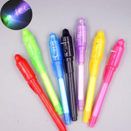 Markeerders 1 stks Magic 2 in 1 UV Black Light Combo Creatieve Briefpapier Onzichtbare Inkt Pen School Office Tekening Willekeurige Kleur