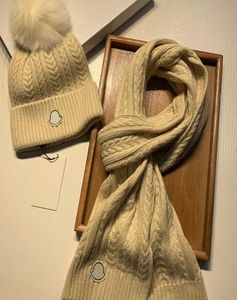 Alta qualidade cachecol de caxemira chapéu amantes da moda de inverno com bola de pele de raposa terno clássico homens e mulheres designers para manter o calor essentia4115567