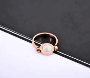Hoogwaardige roségouden Dubbleed Rotatie met zijstenen Rings Fashion Lady Creative Flip Ring Stuur originele cadeaubon9011463