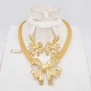 Haute qualité collier exagéré ensembles de bijoux perles africaines bijoux de mariage dubaï ensembles de bijoux en or pour femmes boucles d'oreilles cerceau H1022