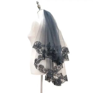 Hijaabs Eenlaags Vrouwen Meisje Zwart Mantilla Bruiloftssluier Borduren Bloemen Kanten rand Halloween Cosplay Kostuum Pure haaraccessoires