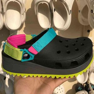 Los zapatos de playa para excursionistas para hombres y mujeres son sandalias interiores elevadas ajustables, elásticas, antideslizantes y resistentes al desgaste para amantes.