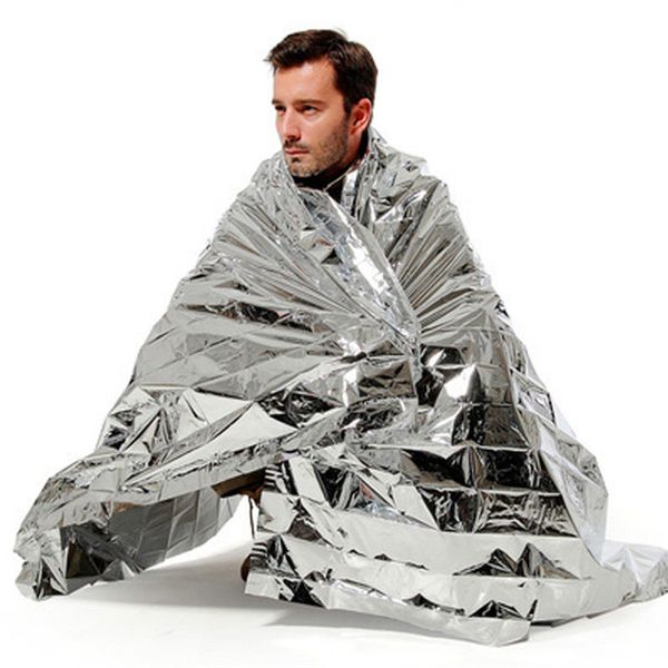 Randonnée Camping Fournitures Argenté Mylar Étanche D'urgence Sauvetage Espace Feuille Couverture Thermique En Plein Air Tapis PET 10 PCS