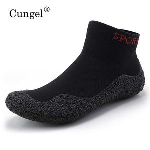 Chaussures de randonnée 2021 Nouveaux Skinners unisexes Natation Yoga Minimaliste Plage Sports Pieds nus Chaussettes Chaussures Ultra Portable Léger Chaussures Antidérapant HKD230706