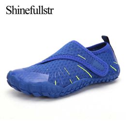 Chaussures De Randonnée Respirant Enfants Pieds Nus Chaussures D'eau Enfants Plage Aqua Natation Mer Sports Nautiques Reef Wading Five Finger Watershoes Semelles En Caoutchouc HKD230706