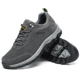 Hiking Footwear Chaussures de randonnée pour hommes chaussures décontractées plate-forme en daim anti-dérapant chaussures de randonnée en plein air baskets de marche décontractées bottes de neige chaudes pour hommes 231011