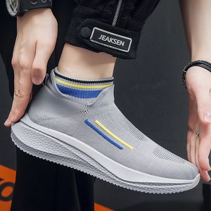 Zapatos de senderismo Zapatillas de deporte de diseño para hombre marca LanTianCan primavera otoño Escalada de montaña Zapatos de trekking Deporte al aire libre de alta calidad Zapatillas de deporte de moda Artículo S680