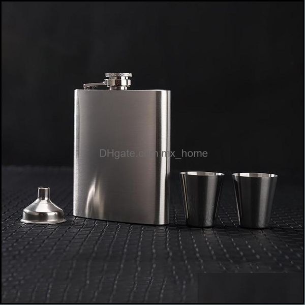 Frascos de cadera Drinkware Cocina Comedor Bar Hogar Jardín Portátil 8 Oz Frasco Conjunto con embudo Mini Taza Hombre Caja de regalo Acero inoxidable Dhtd9