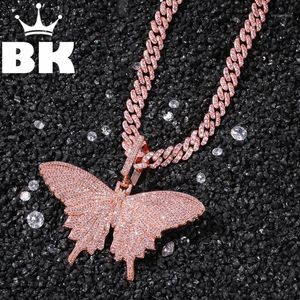 Hanger Kettingen Hip Hop Custom Pink Butterfly Ketting Combinatie Woorden Naam met Grote Sluiting Ketting Volledige Iced Cubic Zirconia Jewelry1