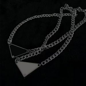 Hiphop designer sieraden unisex hanger kettingen metaal geëmailleerde driehoek met letters moderne duurzame maat verstelbaar modeontwerper kettingen volwassen ZB011 F4