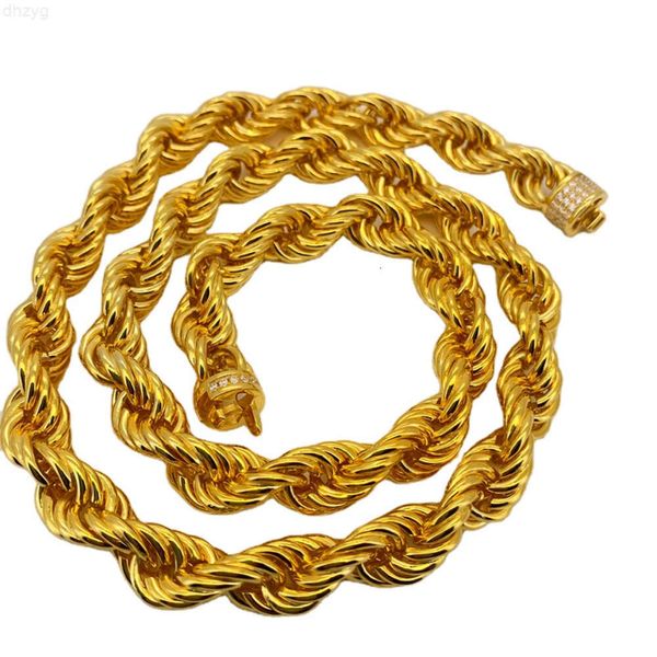 Hip Hop europeo y americano transfronterizo 925 Plata luz dorada cadena giratoria hebilla con incrustaciones Mosang Diamond Trend collar para hombre