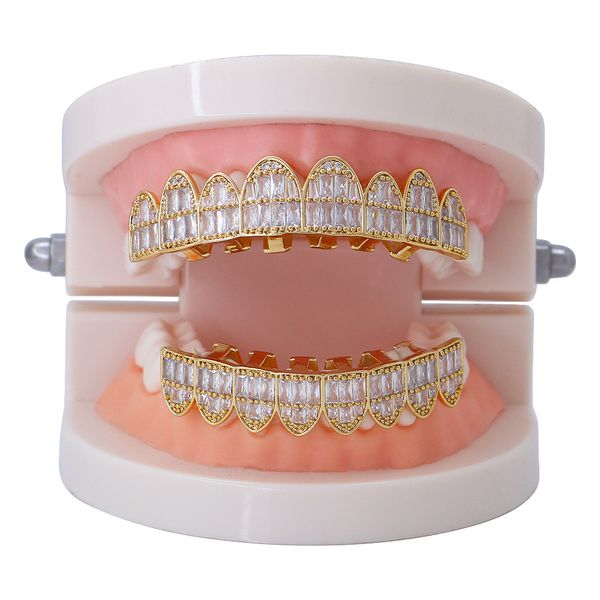 Hip Hop Grillz Bling CZ Micro Pave grilles dentaires mode chaude hommes femmes 18K plaqué or dents orthèse 2 pièces ensemble en gros