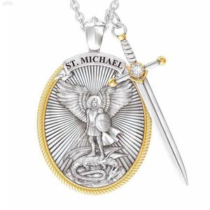 Hip Hop Vente Chaude Pas Cher Collier Alliage De Haute Qualité Archange Michael Épée Collier Garçon Bouclier Rond Alliage Pendentif