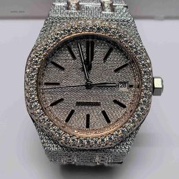 Hip Hop Iced Derniter Design Wrist Watch Sparkling Moisanite Diamonds VVS CLarrity Hip Hop Style Taille personnalisée Taille pour les hommes