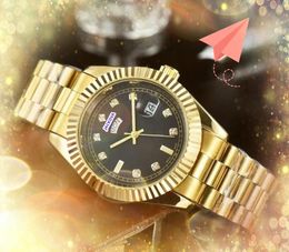 Hip Hop Iced Out Men Women Designer Watch Day Date Heure Week Quartz Calendrier Gold Calendrier en acier inoxydable Clock Mouvement Automatique Montre de Luxe Cadeaux