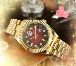 Hip Hop Iced Out Men Women Designer Watch Day Date Heure Week Quartz Calendrier Gold Calendrier en acier inoxydable Clock Mouvement Automatique Regogio Masculino Cadeaux