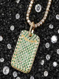Hip Hop Industry Mens 18K Gold Bling Green Cubic Zirconia Rectangle ARM CARTE CARDE Iced Out Diamond Dog Pendentif Collier pour hommes Guys4772174