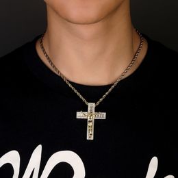 Hip Hop Jesus Cross Pendant Collier Bijoux pour hommes 18K Véritable bijoux en zircon plein d'or