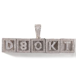 Hip Hop Bijoux Collier De Diamants Évider Dés Nom Personnalisé Chaînes Glacées Cubic Zirconia Cuivre Serti De Diamants Plaqué Or 18 Carats