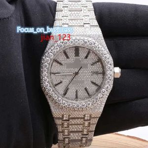 Bijoux hip hop Diamond Watch en acier inoxydable Iced Out Bustdown VVS Moisanite Watch