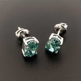 Hip Hop Luxury Icy Jewelry Boucles d'oreilles en argent sterling 925 Vermeil Moissanite Iced Out Vvs Diamond Green Blue Oval Cut Stud