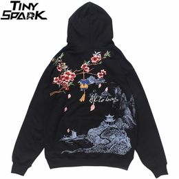 Hip Hop Men Streetwear Hoodie Japan Sakura Borduurwerk Wonderland Print Sweatshirt Herfst Casual Floral Cotton Black 220402