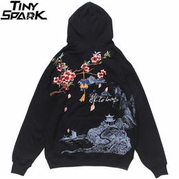 Hiphop Mannen Streetwear Hoodie Japan Sakura Borduurwerk Wonderland Print Sweatshirt Herfst Casual Floral Cotton Black 220325