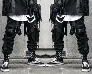Pantalons pour hommes hip hop bandage pantalon de danse noire avec poches verrous pantalons de cargaison 2020 Nouveaux arrivations6931842