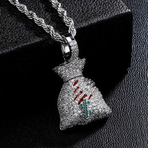 Collier pendentif sac d'argent hip hop avec symbole du dollar tour de crâne main haute qualité zircone cubique rue accessoires de bijoux à la mode plaque d'or pleine pierre cz glacée