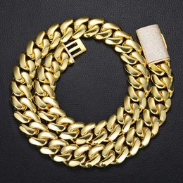 Hip Hop Nuevo de 5 tamaño ancho de oro real Cobre electroplacado de cobre grande con incrustación con collar de botón de diamante VVS completo