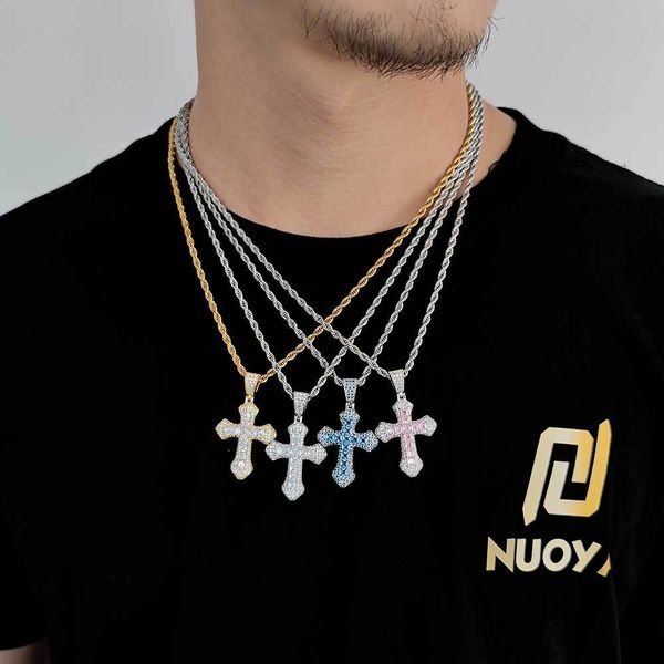 Pendentif croix en zirconium de nouvelle couleur Hip Hop, chaîne de collier en diamant personnalisée Hip Hop européenne et américaine, accessoires de bijoux de luxe légers
