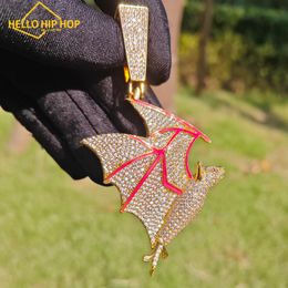 Hip Hop Pendant Small Animal Night Glow Bat Design Micro Ensemble avec Full Diamond Fashion Personnalise Personnage Tendy Pendant Collier Party