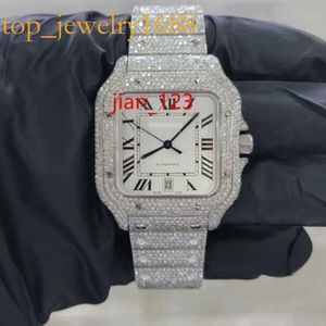 Hip Hop Round Coupez toute la taille Personnaliser la montre en diamant à la main naturelle du fabricant