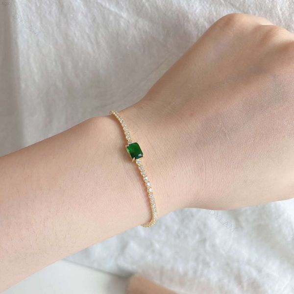 Hip Hop moda cristal verde esmeralda diamante 18k chapado en oro cadena cubana pulseras de tenis de latón pulsera cuadrada colorida para mujer