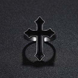 Hip Hop Vintage Black Cross Ring voor Mannen Punk Gothic en Vrouwen Verstelbare Religieuze Christelijke Holiday Gift Sieraden