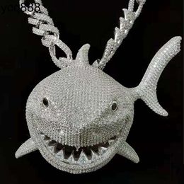 Hip Hop or blanc 925 argent Sterling grand requin glacé diamant pendentif personnalisé Moissanite pendentif