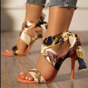 Hip Summer Sandale Femmes Lacet Up Chaussures Bandage Sandales à talons hauts imprimés Womens 240228