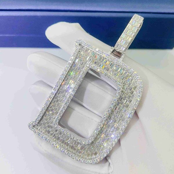 Hiphop Bling d Color Baguette Moissanite Diamonds 925 Collar de plata con letra inicial grande