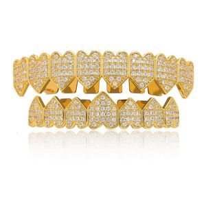 Hiphop Iced Out Zircon Coeur Shape Tooth Corpory Piercing Bijoux Gold Cumbic Zirconia Teeths Grills 8/8 Bottom top Cap Set 240418